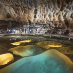 © Cascade des gours de la Grotte Saint-Marcel - Rémi Flament