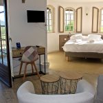© Chambre climatisée avec terrasse en Ardeche Vallon Pont d'arc vue panoramique. - Hotel de Vacances La Vignasse