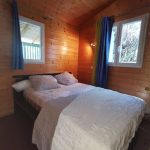 © Chalet chambre - camping oasis des garrigues
