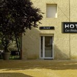 © hotel-petits-oreillers-saint-martin-dardeche - C.Vignal