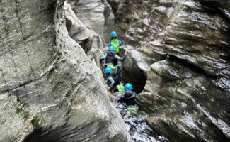 Canyoning découverte, le Roujanel 1/2 journée avec Ardèche Outdoor Activités