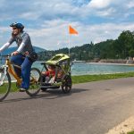 © Vélo en famille sur les rives du lac du Bourget - Christian Martelet - Auvergne-Rhône-Alpes Tourisme