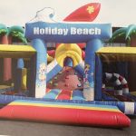 © Camping Beaume Giraud Jeu gonflable enfants - Beaume Giraud