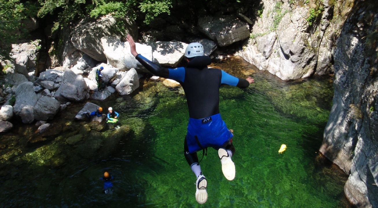 Canyoning découverte et sportif - Ardèche Equilibre