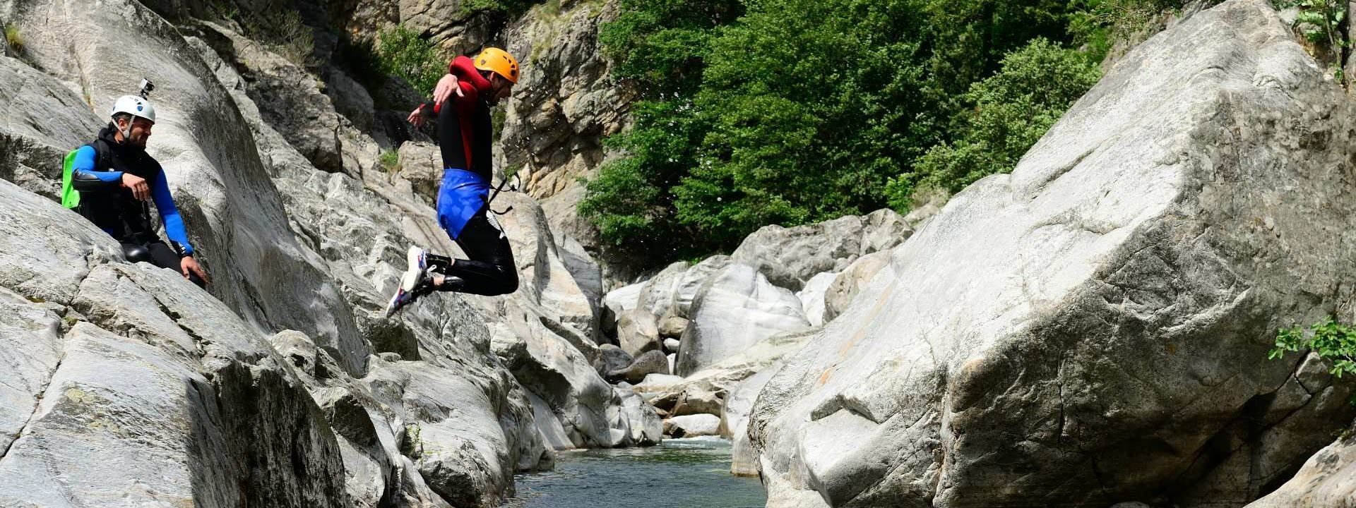 Canyoning Ardèche ©Matthieu Dupont