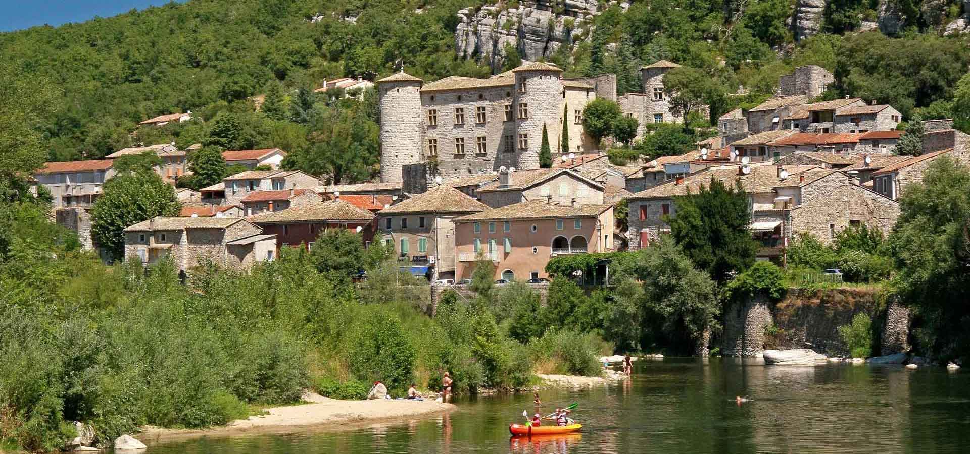 Vogüé-Ardèche-©M.-Rissoan-(Copier)