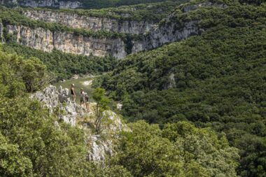 Rando Gorges de l'Ardèche ©Petit Bivouac