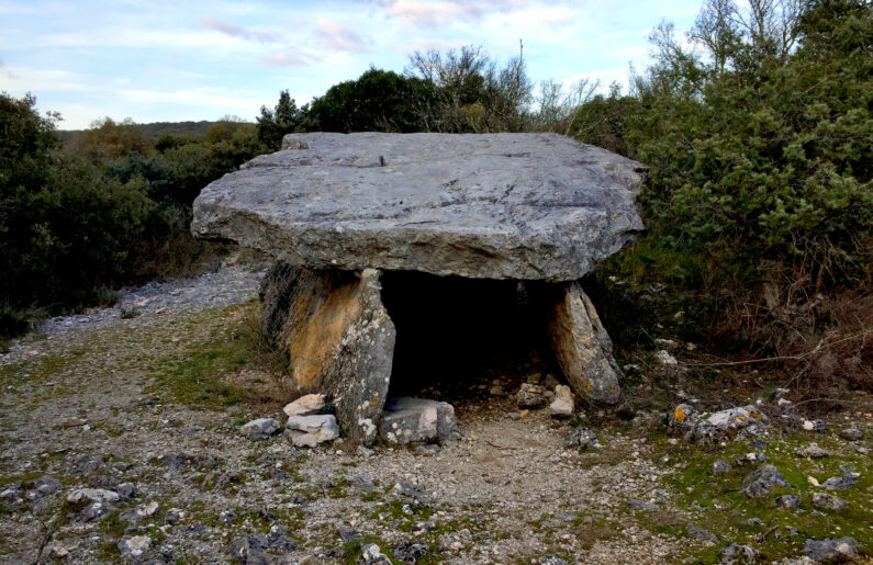 dolmen de champvermeil ©Vincent Duculot